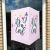 Raambord Geboortebord meisje - It's a girl-zuignappen-tape-Raambordje-Raambord.nl