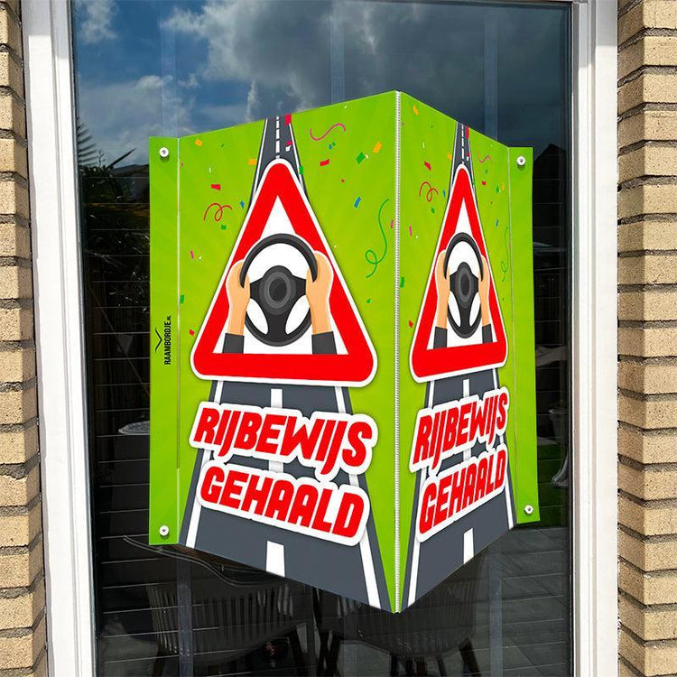 Raambord Rijbewijs gehaald - verkeersbord